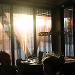 Martin's لوفان لا نوف